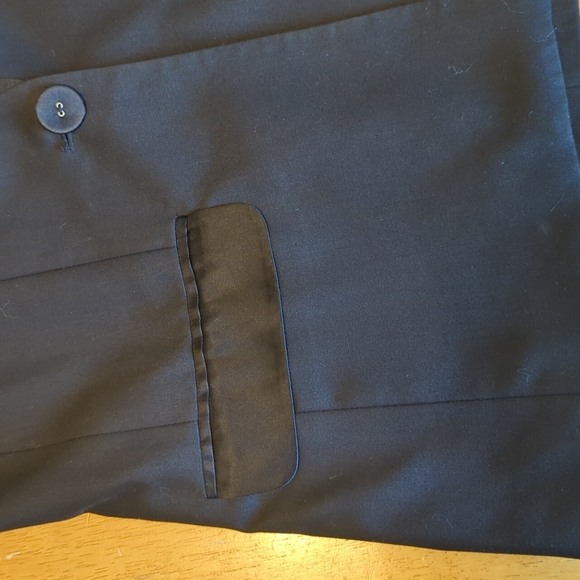 For Joseph blazer with satin accents - Picture 7 of 7